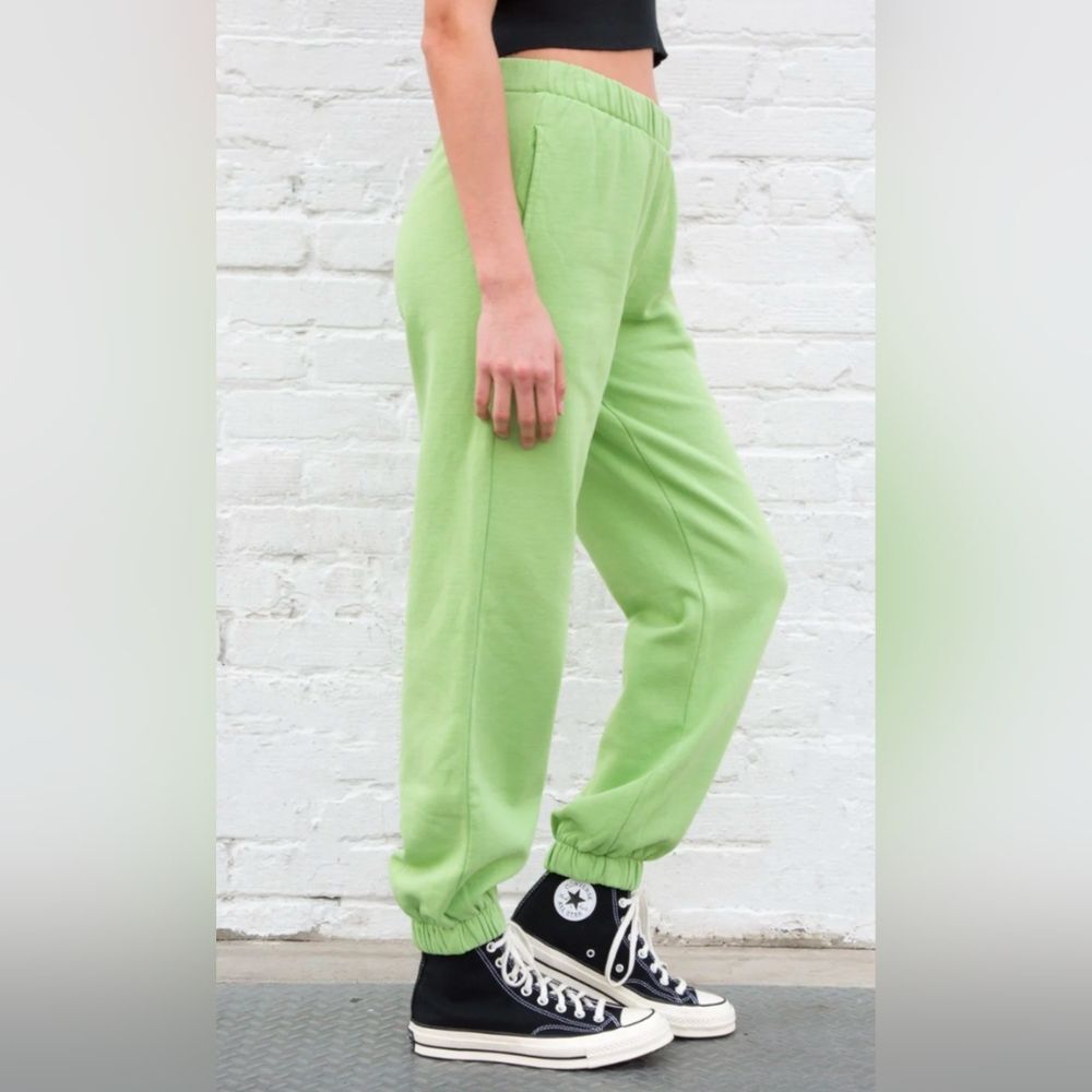 Brandy Melville light green fleece Rosa sweatpants pockets elastic waist size S